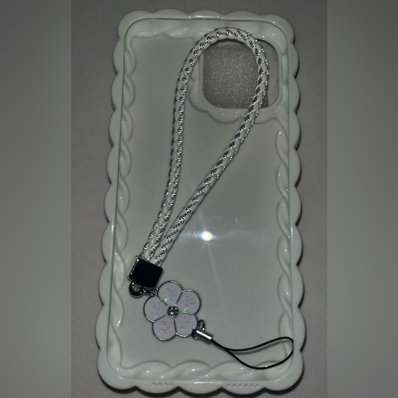 iPhone 13 ProMax Snowy Flakes Print w/ Floral Charm Soft Phone Case NWT - Picture 5 of 8